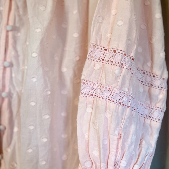Torrid size 4 peachy pink cotton embroidered shirt - Picture 4 of 4